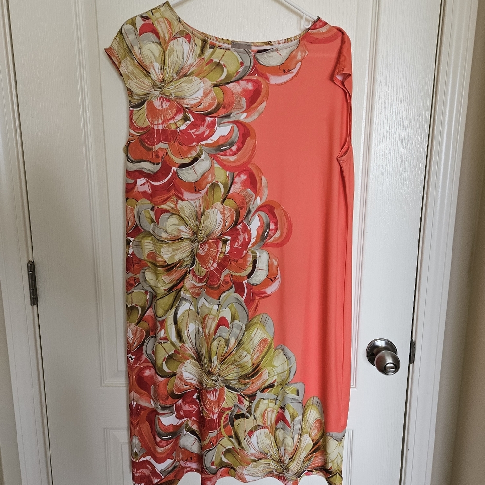 Floral Print Dress in Red and Green
